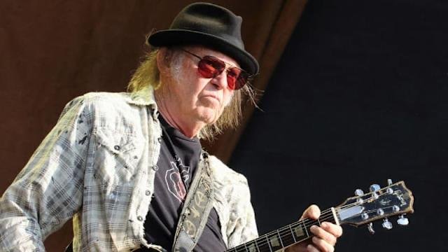 Country Music Legend Battling Incurable Disease -Threatening Disease 2026