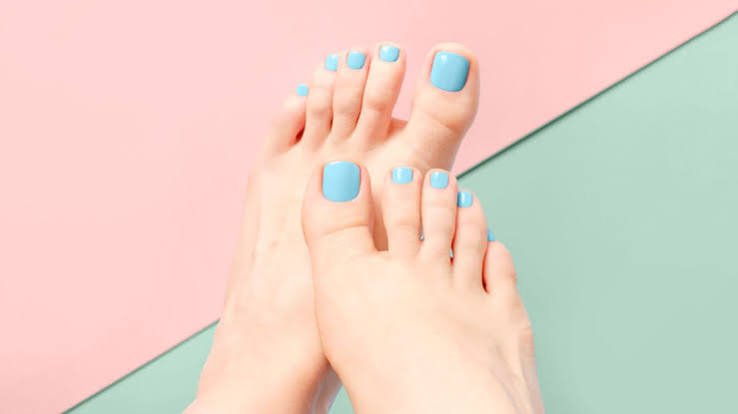 Why Do My Toenails Smell? Causes & Solutions 2026