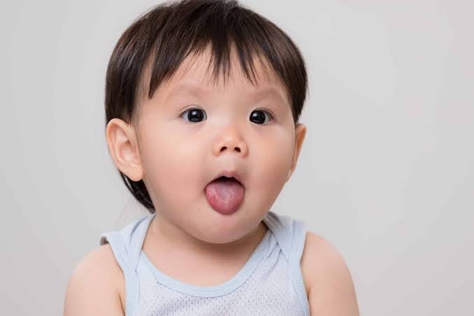 Why Is My Tongue Itchy? Common Causes & Treatments 2026