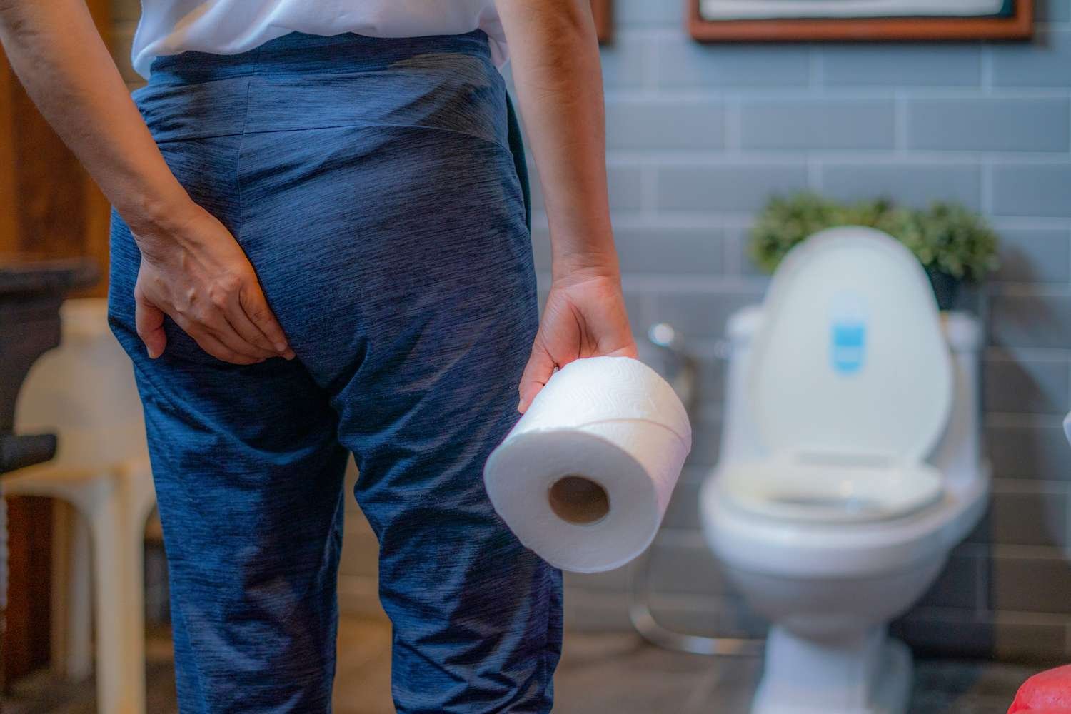 Why Does My Butt Itch After I Poop? Causes & Relief 2026