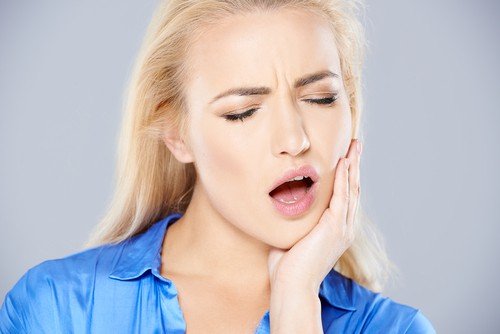 Why Is My Jaw Locking? Causes, Symptoms, and How to Get Relief 2026