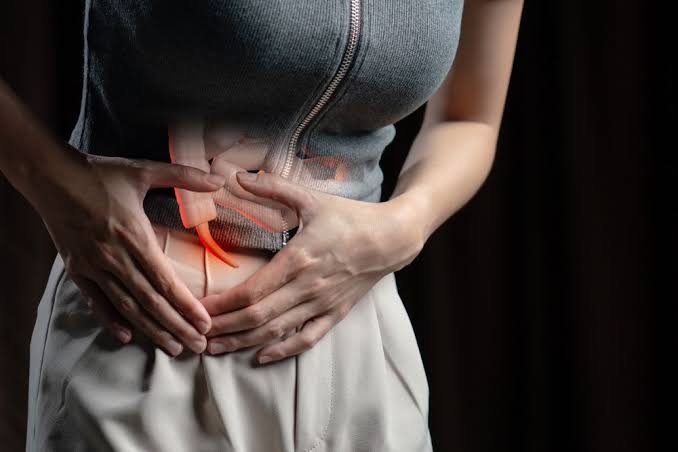 Why Does My Lower Left Side Hurt? Causes & When to Worry 2026