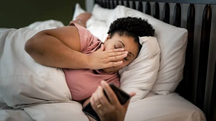 Why Do I Gag in the Morning? 10 Real Causes & Fixes (2026)