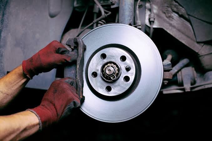 Why Are My Brakes Squealing With New Brakes? Full Fix Guide 2026