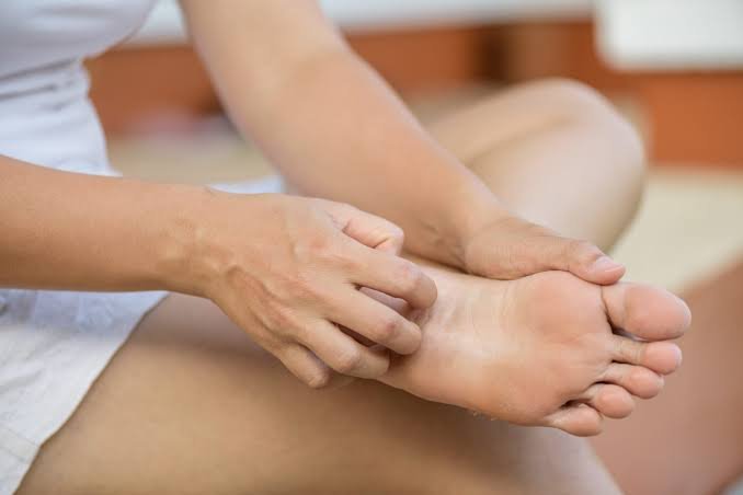 Why Does My Foot Itch? Common Causes & Relief 2026