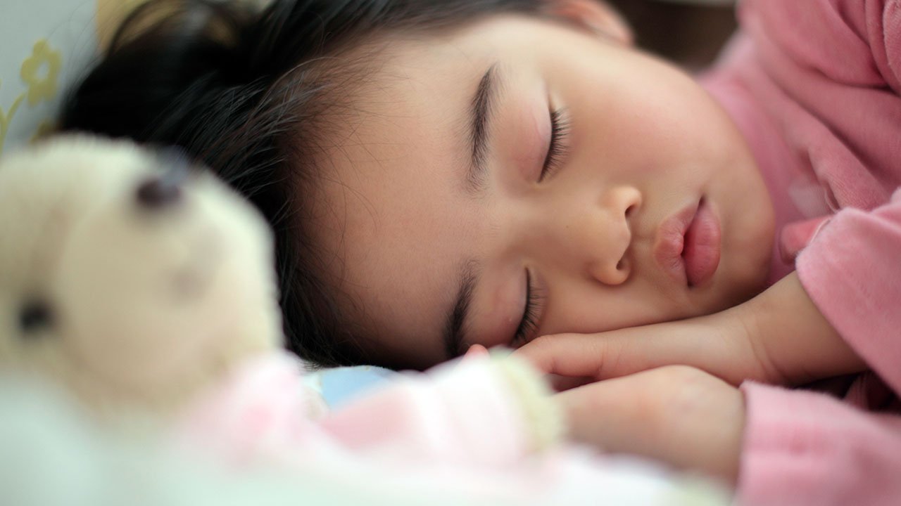 Why Do Kids Grind Their Teeth? Causes & What to Do 2026
